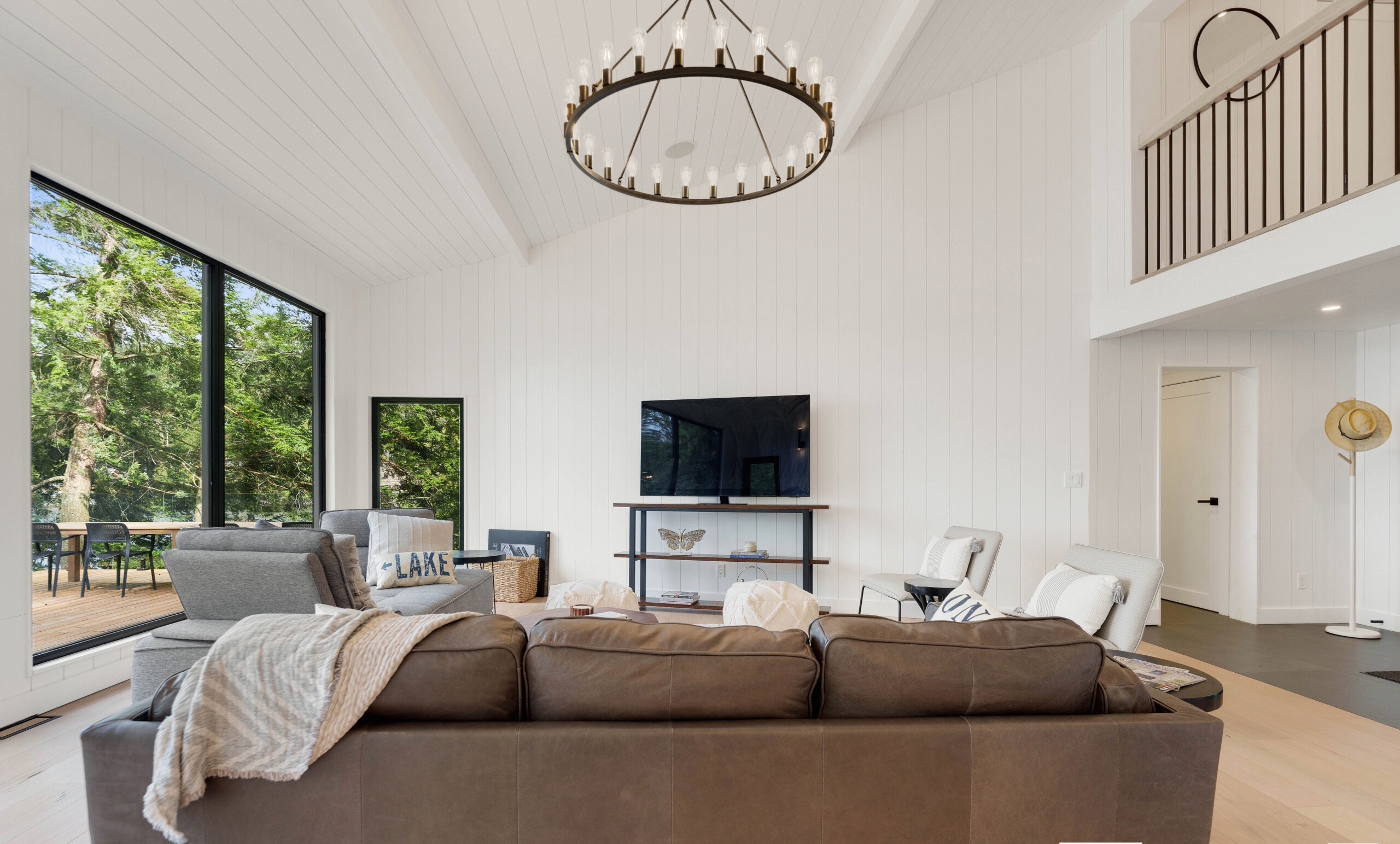 Living Stone Renos & Painting Inc. call us to +1 647-885-0843