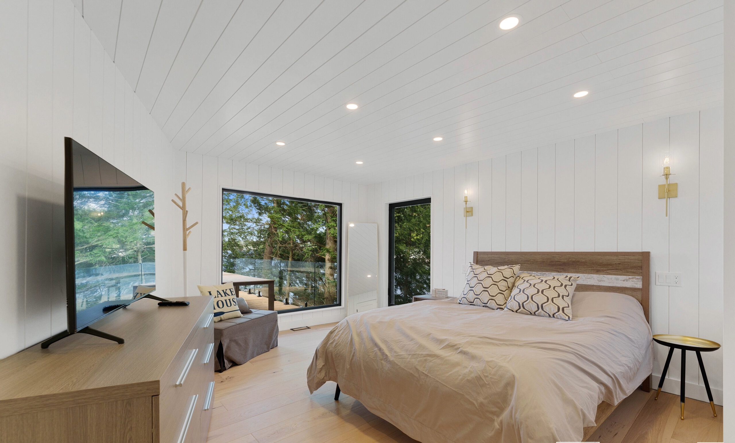 Living Stone Renos & Painting Inc. call us to +1 647-885-0843