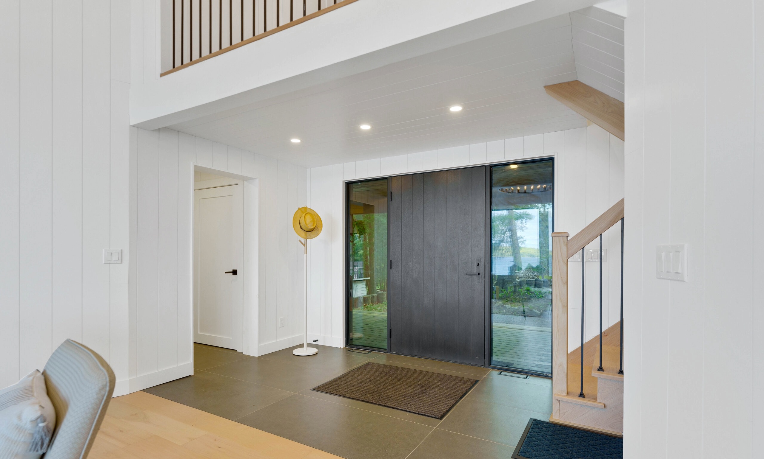 Living Stone Renos & Painting Inc. call us to +1 647-885-0843