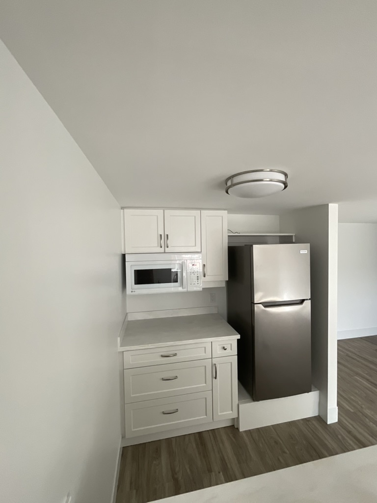 Living Stone Renos & Painting Inc. call us to +1 647-885-0843