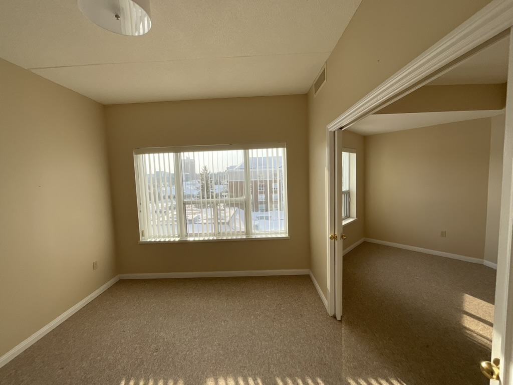 Living Stone Renos & Painting Inc. call us to +1 647-885-0843