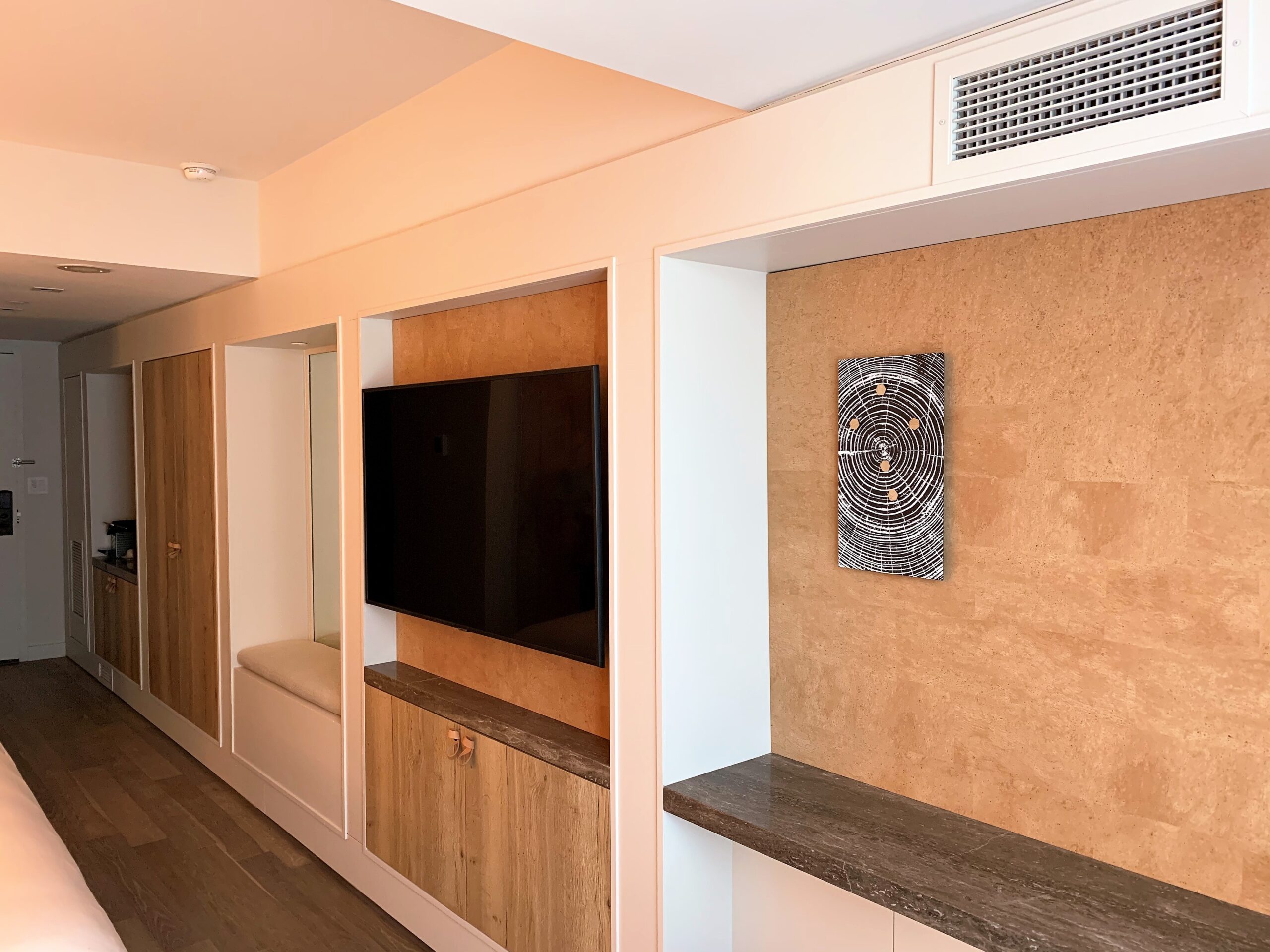 Living Stone Renos & Painting Inc. call us to +1 647-885-0843